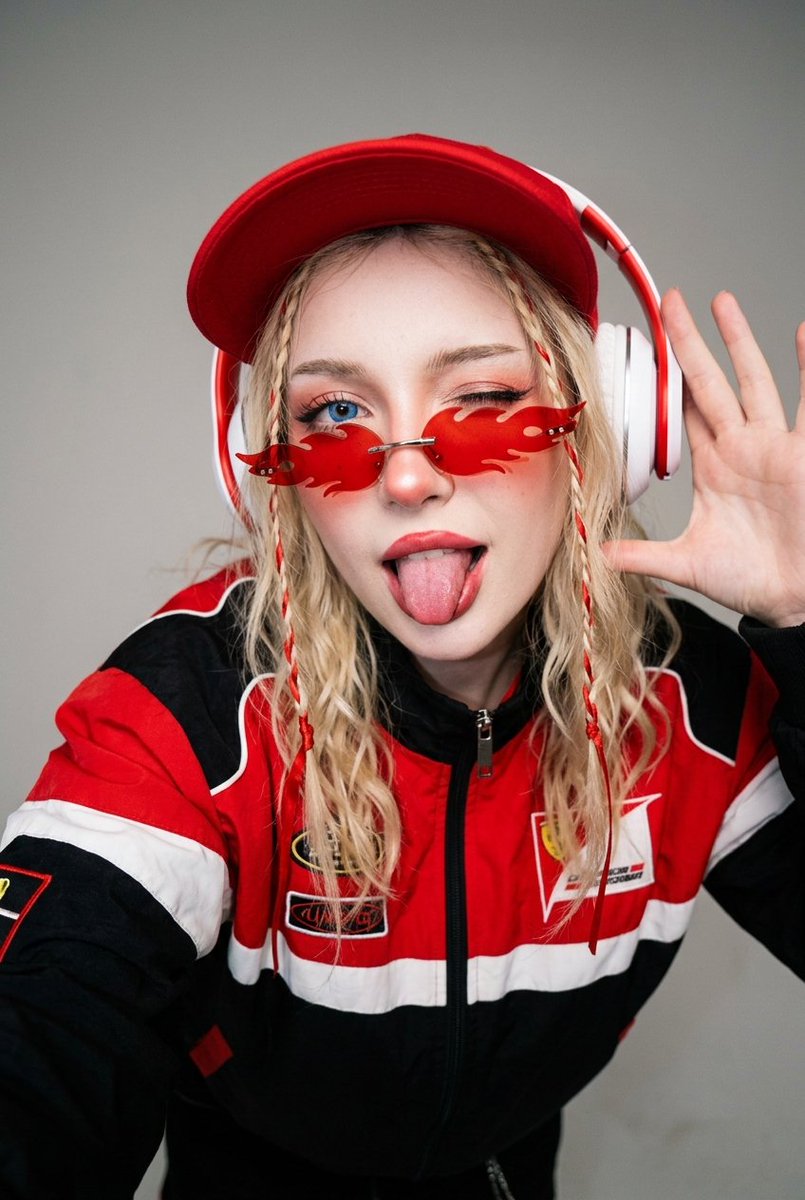 { "subject": { "description": "Young female, e-girl cosplay", "mirror_rules": "N/A", "age": "20"...