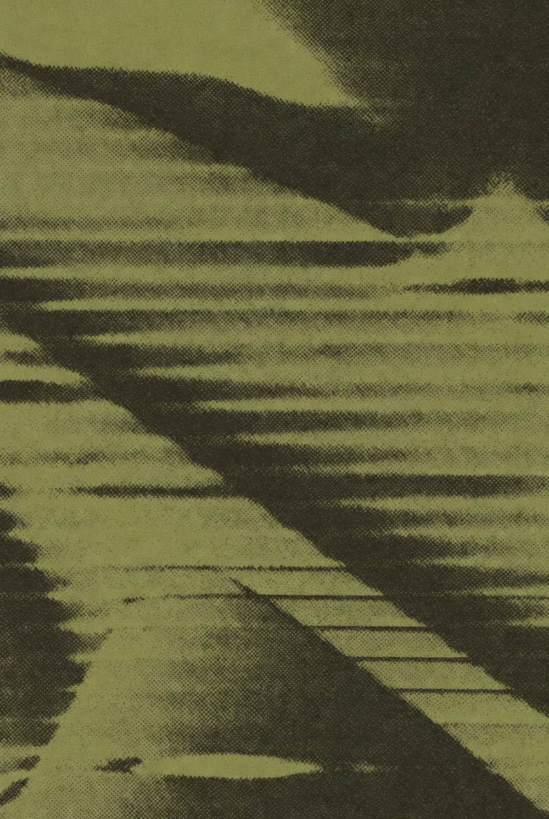 单色橄榄绿背景，复古半调线纹图案，粗细不一的平行线条，1970年代平面设计风格，微妙墨水晕染效果，极简主义复古质感，高品质 #ai #背景 #提示 https://t.co/JUbEElIvQ...