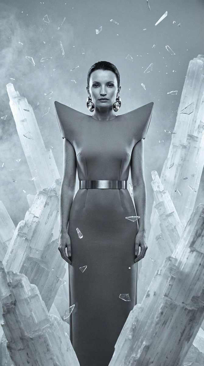 女性, The Protagonist, Androgynous, Ageless, High-fashion model archetype, Neutral, stoic, flawles...