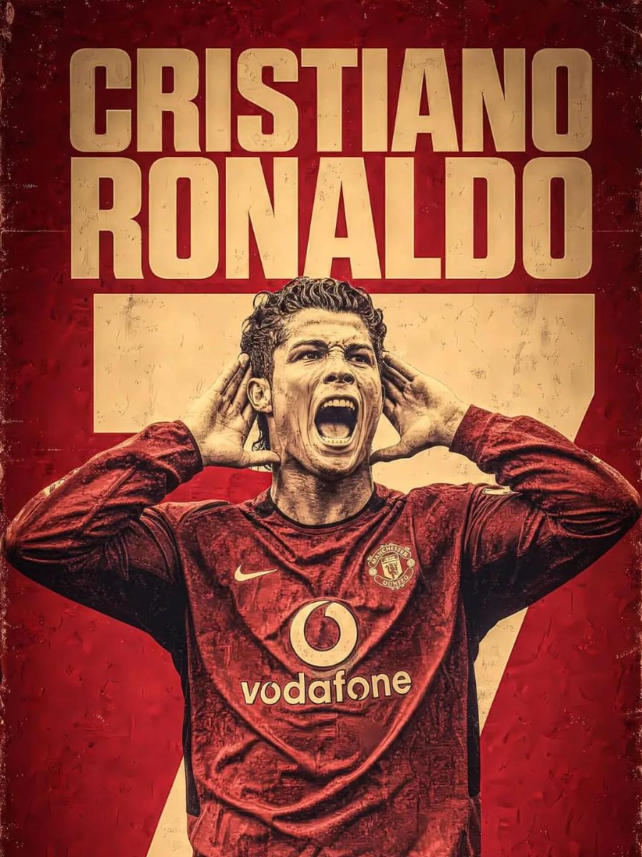 C罗（Cristiano Ronaldo）启发传奇足球海报，超精细数字插画，英雄式仰视目光，强烈坚定的表情，特写肖像主导构图，动态泼溅颜料与墨水质感，复古做旧海报美学，葡萄牙红、金色与黑色配色...