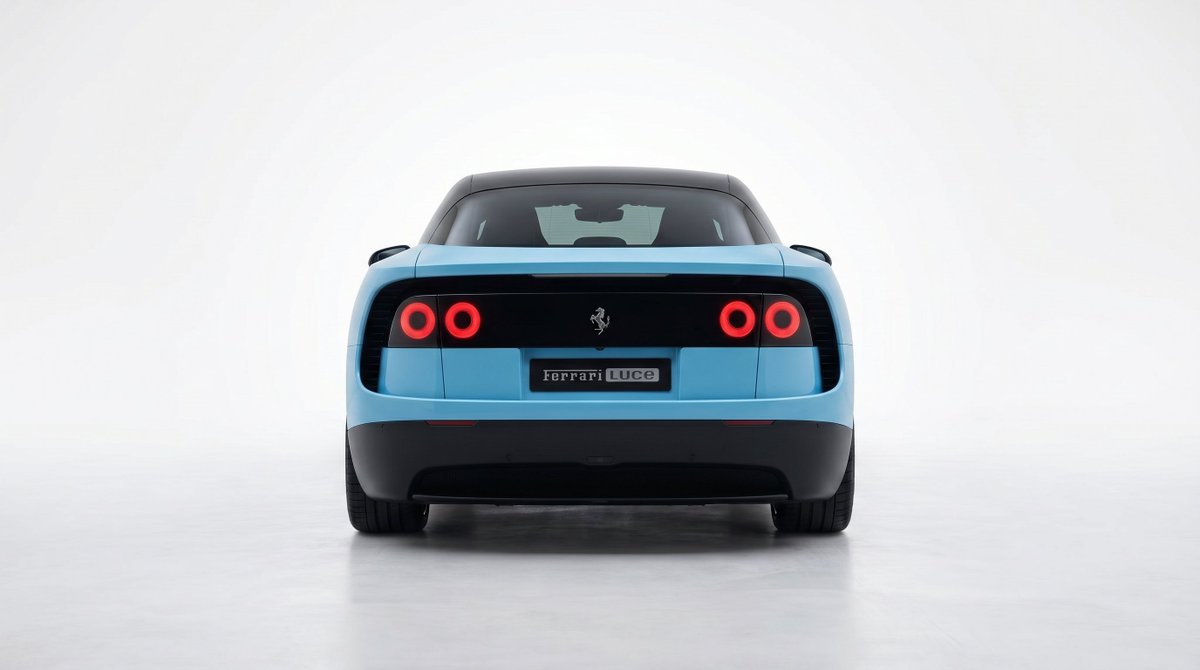 Referencias Aquí tienes 4 de las 6 imágenes generadas con Nano Banana del Ferrari Luce y el Prom...