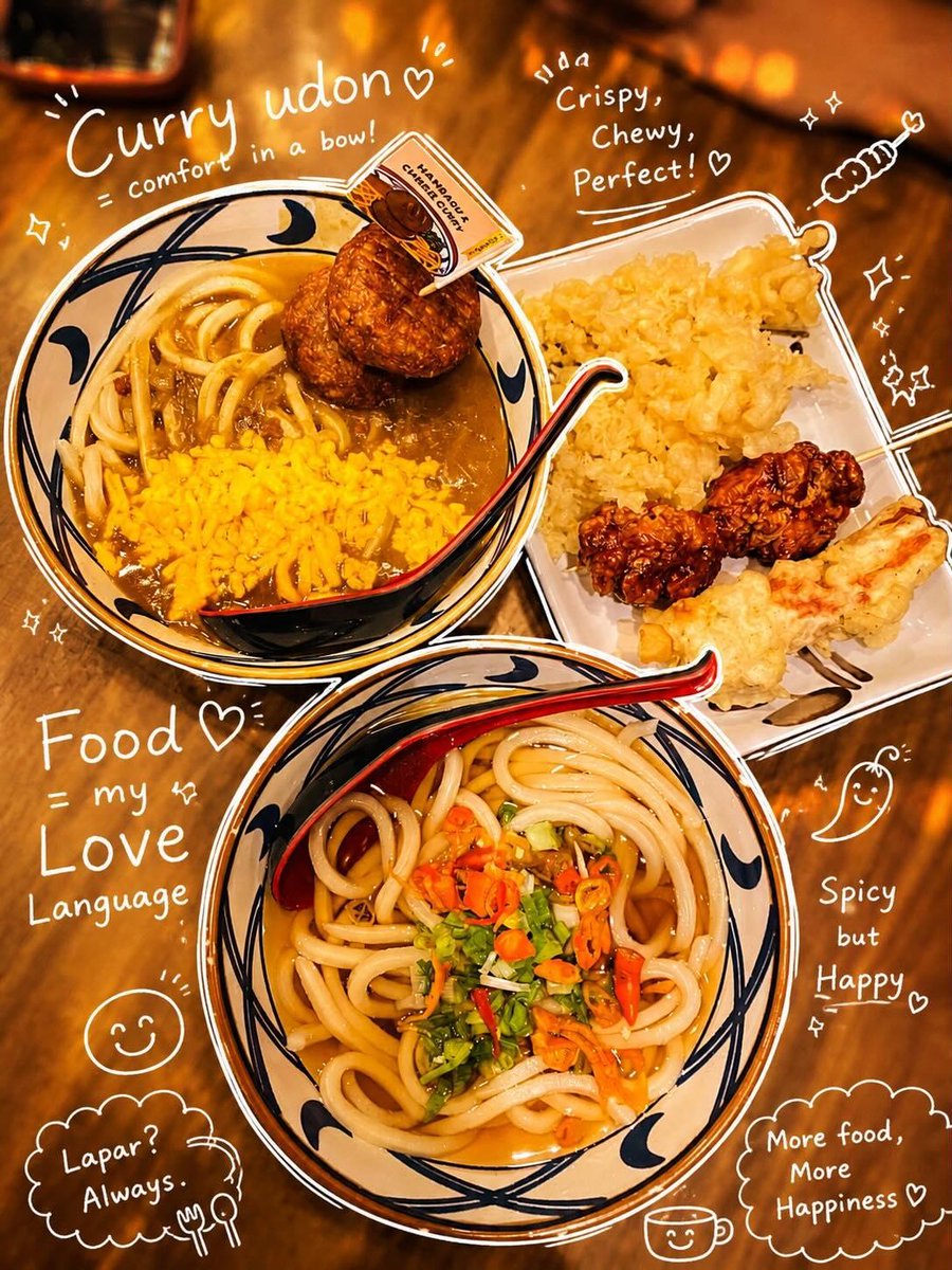 GPT image 2 on Chatgpt Prompt 1 Cozy Curry Udon Food Aesthetic 温馨日式美食摄影俯拍视角，温暖木质桌面上摆放着两碗乌冬面和酥脆炸物...