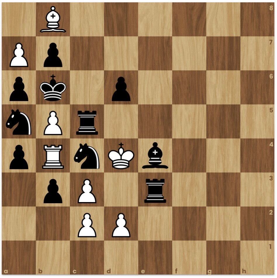“白方走棋，一步杀，请生成白方走出致胜一步后的棋盘图片” 第一张图是输入的谜题 第二张=pro 推理 --> 答对了！✅ 第三张=thinking 推理 --> 哈哈把我的车变成了...