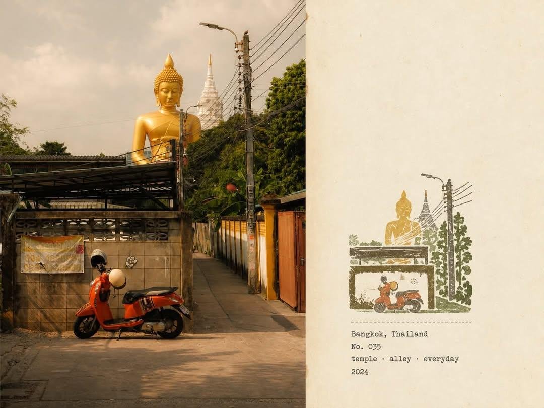 创作一个高级复古旅行日志编辑页面，竖向4:5比例，左侧呈现一张温暖的纪实风格摄影照片：曼谷一条安静的街区街道，宏伟的金色佛像在朴素的建筑后方升起，空中交织着杂乱的电线、混凝土电线杆、茂盛的热带...